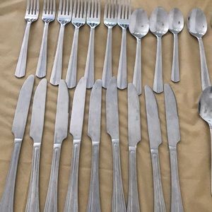 Stainless flatware 26 pc